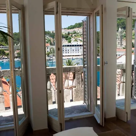Hvar Royale - 5 Bedroom - Indoor Pool - Beautiful Heritage Villa Hvar Town