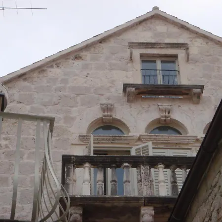 Hvar Royale - 5 Bedroom - Indoor Pool - Beautiful Heritage Hvar Town