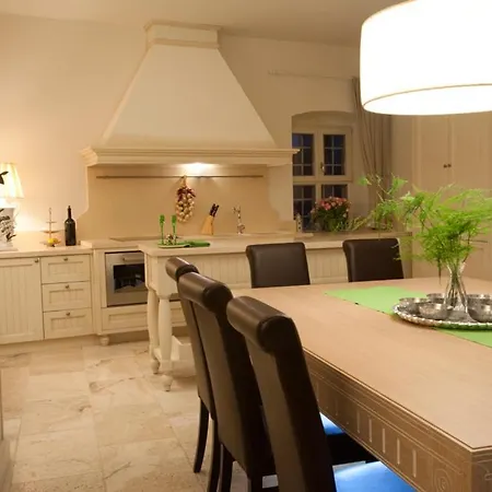 Hvar Royale - 5 Bedroom - Indoor Pool - Beautiful Heritage
