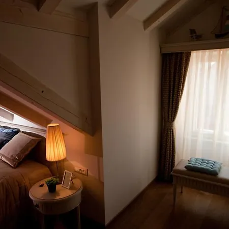 Hvar Royale - 5 Bedroom - Indoor Pool - Beautiful Heritage Villa Hvar Town