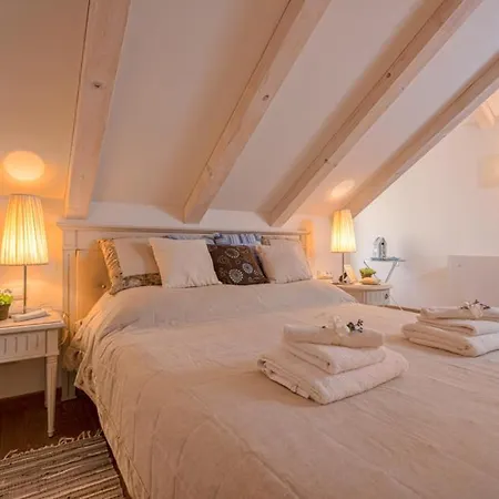 Hvar Royale - 5 Bedroom - Indoor Pool - Beautiful Heritage Hvar Town