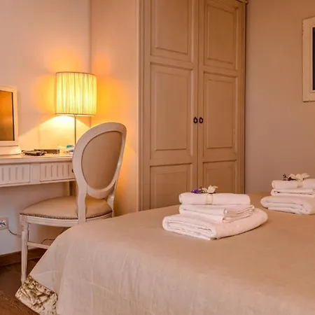 Hvar Royale - 5 Bedroom - Indoor Pool - Beautiful Heritage Hvar Town