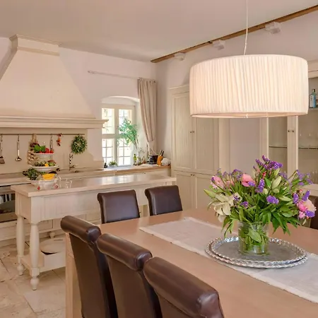 Villa Hvar Royale - 5 Bedroom - Indoor Pool - Beautiful Heritage Hvar Town