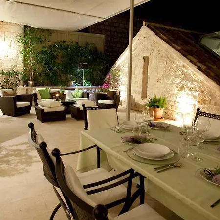 Hvar Royale - 5 Bedroom - Indoor Pool - Stunning! Вілла *