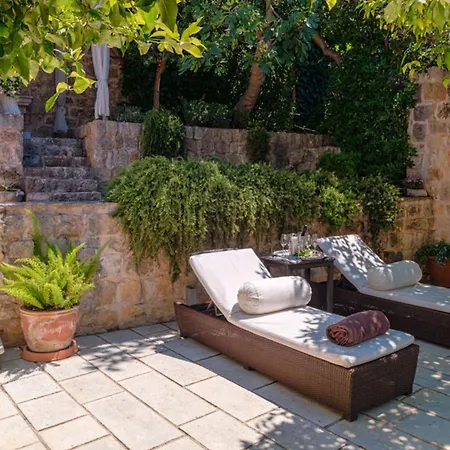 빌라 Hvar Royale - 5 Bedroom - Indoor Pool - Stunning! 흐바르