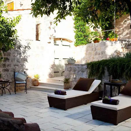 Вілла Hvar Royale - 5 Bedroom - Indoor Pool - Stunning! *