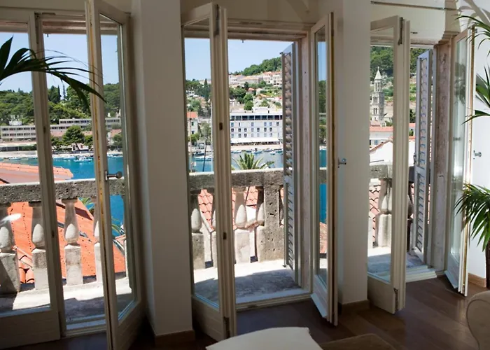 Villa Hvar Royale - 5 Bedroom - Indoor Pool - Stunning! Hvar Town