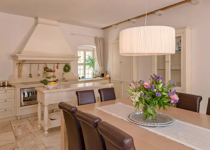 Hvar Royale - 5 Bedroom - Indoor Pool - Stunning! *